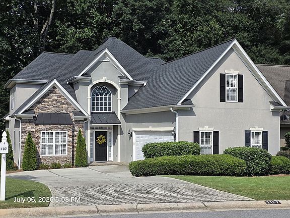 2nd image of 107 Woodsdale Dr