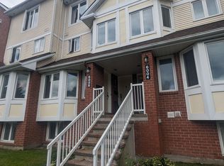 6010 Red Willow Dr #17B, Ottawa, ON K1C7H9