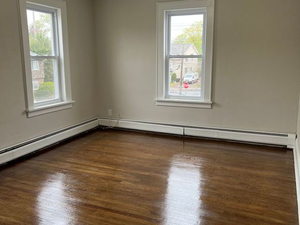 11 Michigan Ave APT 5