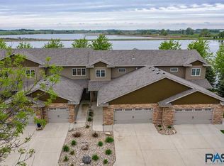 5003 Sunset Blvd, Madison, SD 57042