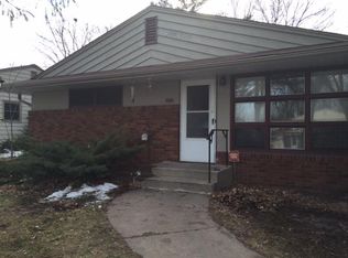 1097 Harmon Ave, West Saint Paul, MN 55118