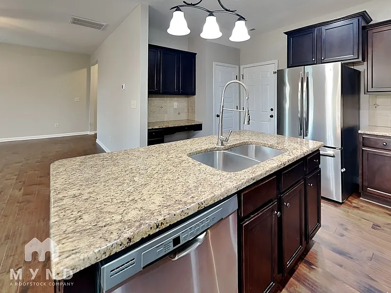 225 E Webber Ln — Photo 9