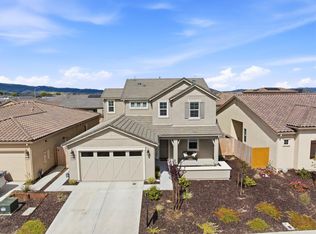 1196 Wildrose Dr, Hollister, CA 95023