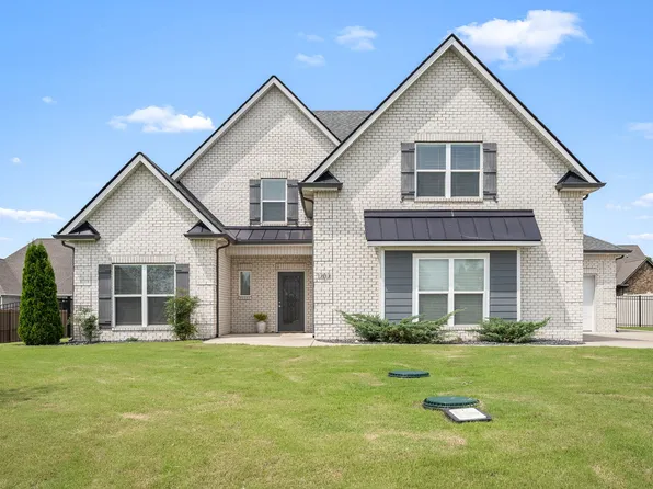 1707 Dayflower Dr, Murfreesboro, TN 37130