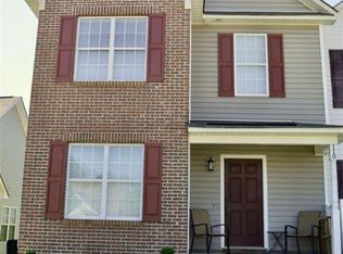 110 Blackthorne Ct, Clayton, NC 27520