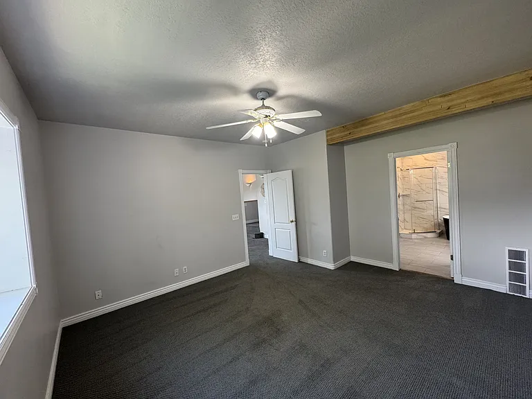 340 Rainbow Ln #B-1 — Photo 7