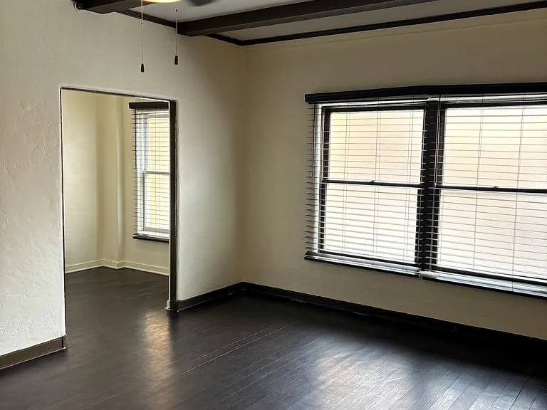 Chateau Alto Nido Apartments — Photo 24