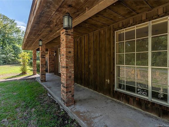 2nd image of 3211 Summer Place Dr