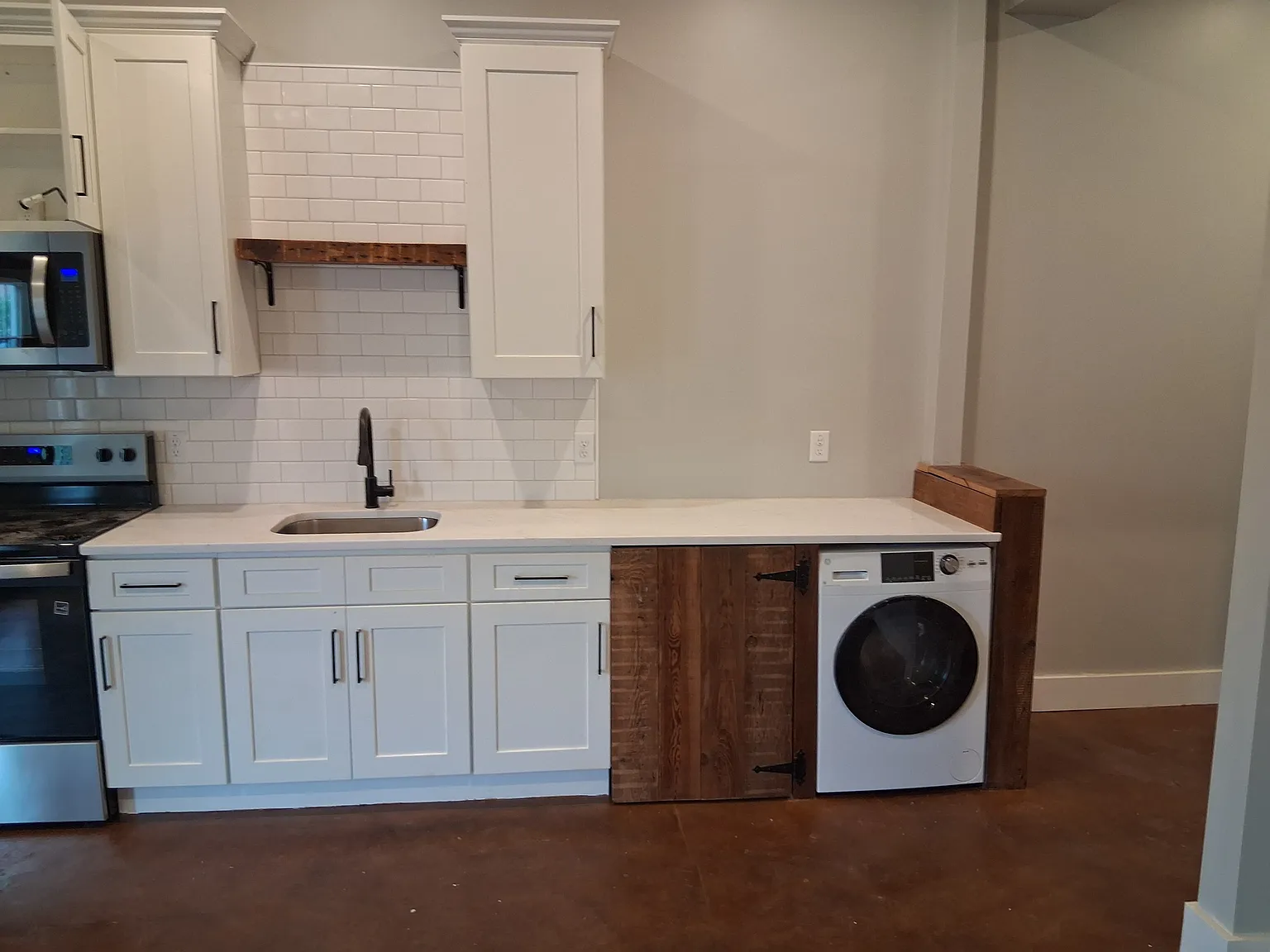 Studio, 350 sqft, $1,350 — Photo 4