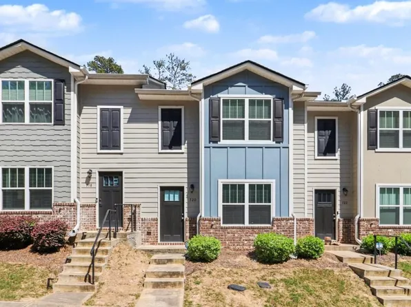 720 Keeshono St, Union City, GA 30291