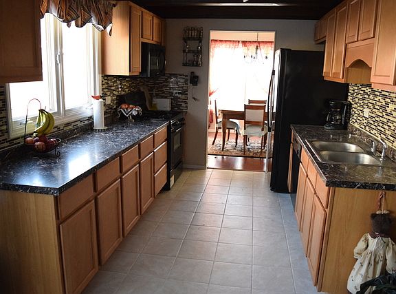2nd image of 136 Newport Dr