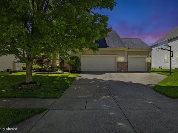 8877 Woodside St, Canal Winchester, OH 43110