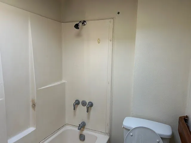 2133 E Camp N Comfort Ln — Photo 8