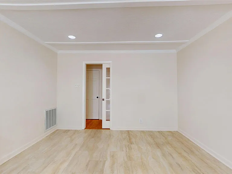 9910 Pine Lake Dr — Photo 23