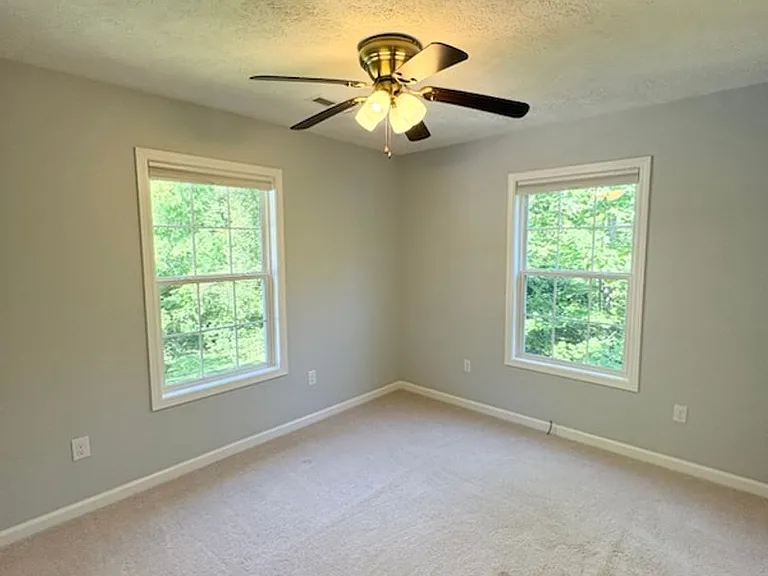 160 Burning Oaks Dr — Photo 11