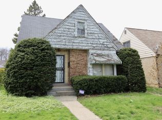 4445 N 21st St, Milwaukee, WI 53209