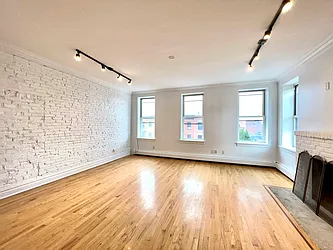 Rented by Nolita Group