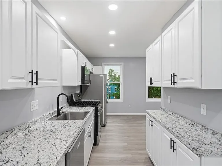 62 Cypress St #2 — Photo 8