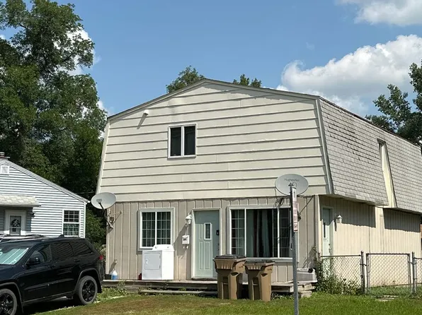 315 17th St SE, Minot, ND 58701