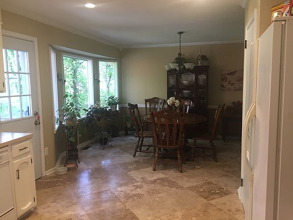 Open Kitchen-Dining 