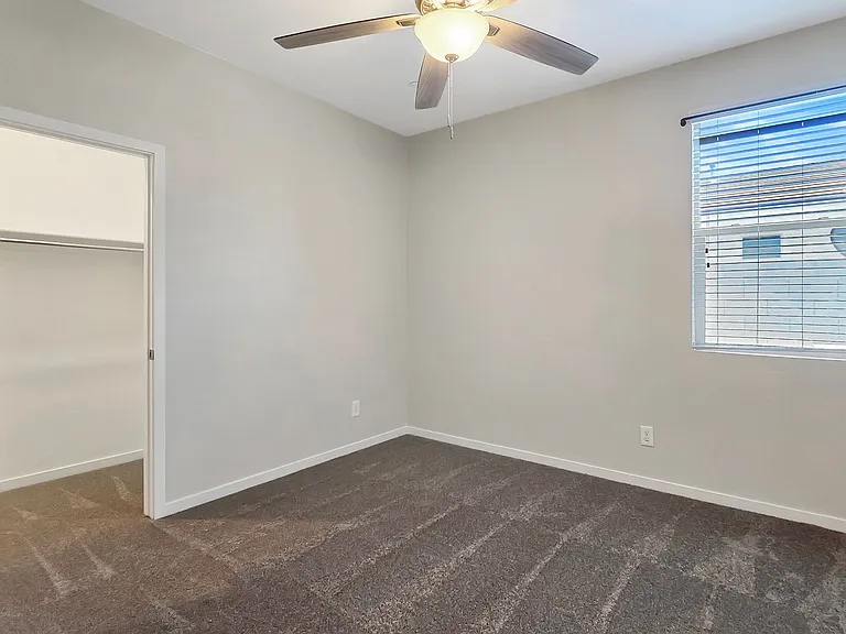 21398 W Holly St — Photo 17