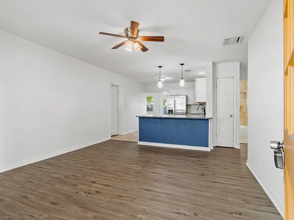 5911 Olive Ave, Sarasota, FL 34231