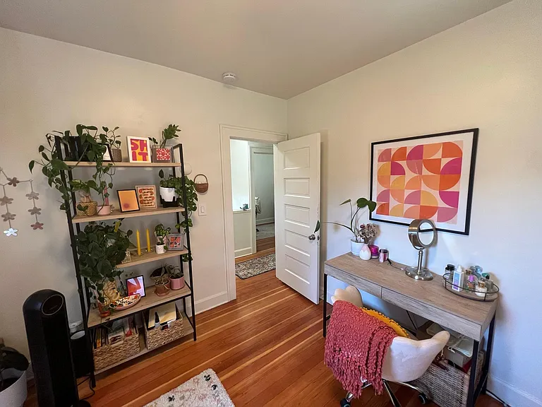 531 Federal Ave E — Photo 25