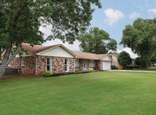 1809 Edwards Ave, Muscle Shoals, AL 35661