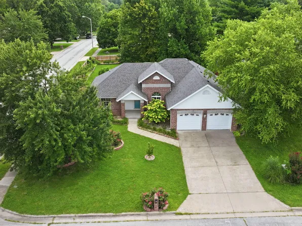 5632 S Newton Avenue, Springfield, MO 65810