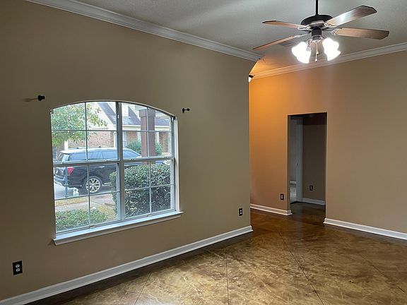 4th image of 10214 Evening Hill Dr
