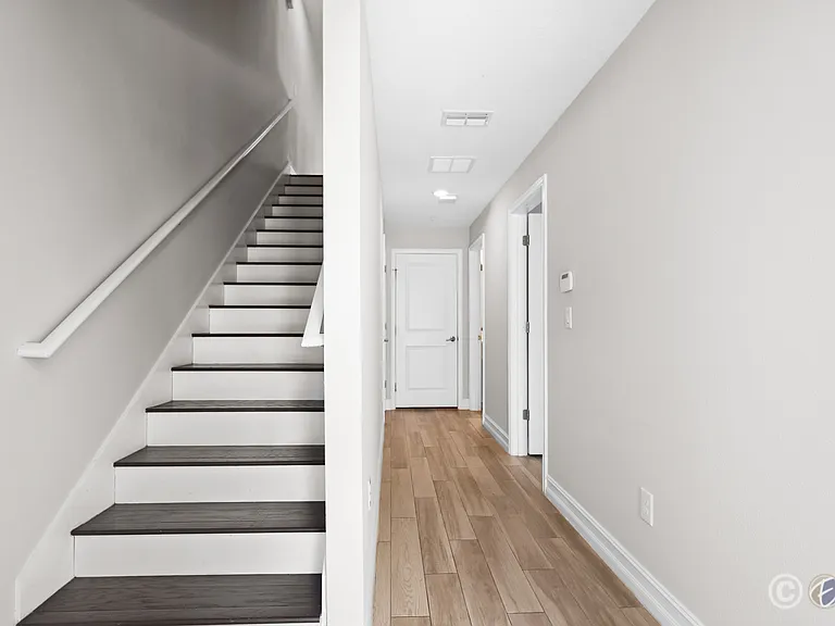 5351 Bridge St #16 — Photo 8