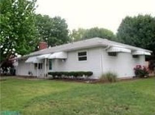 2940 Voeller Cir, Grove City, OH 43123