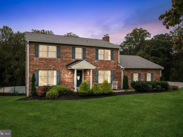 13556 Argo Dr, Dayton, MD 21036