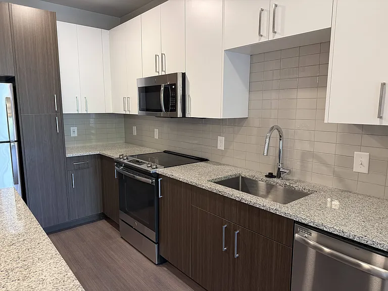 915 Glenwood Apartments on the Beltline — Photo 86