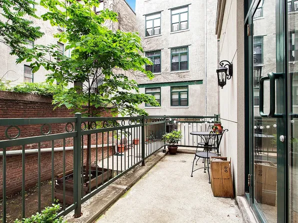 242 Greene Avenue image 1 of 7