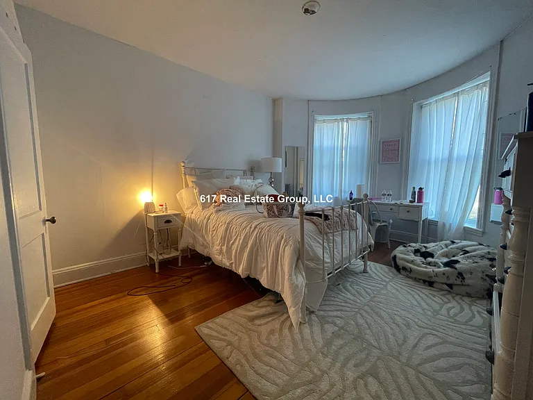 1122-1 Commonwealth Ave — Photo 6