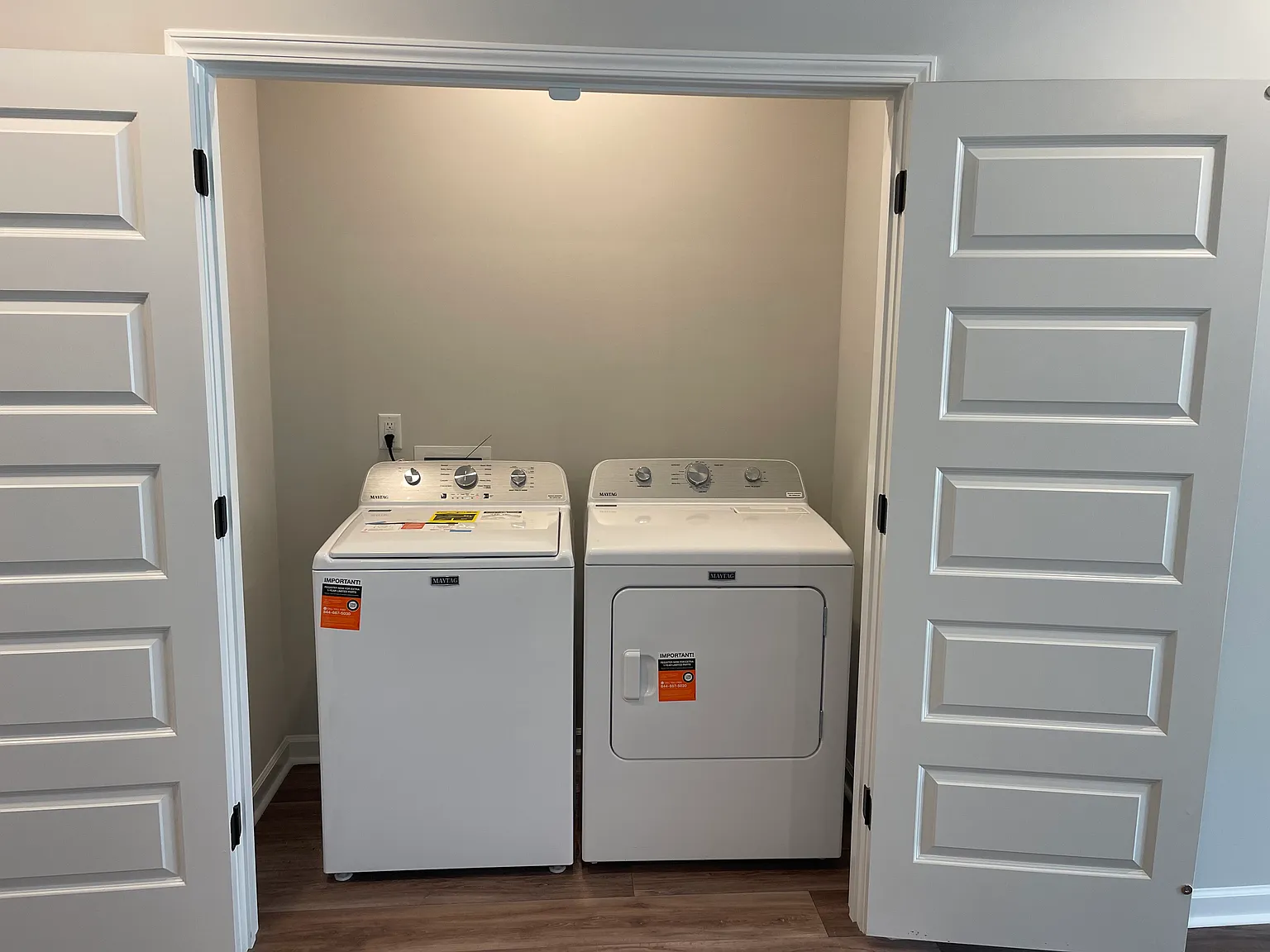 3 bed, 1437 sqft, $1,800 — Photo 2