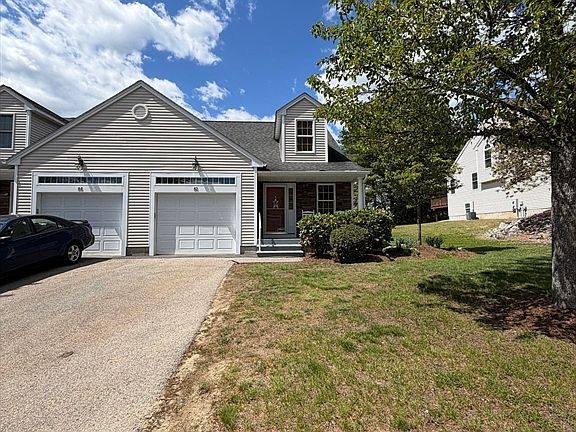 2nd image of 82 Fox Run Rd Unit 82