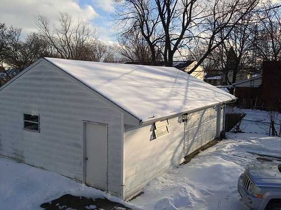 3rd image of 5343 Whitehouse Dr