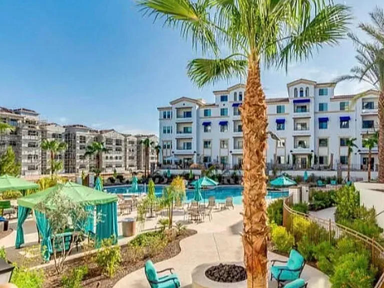 Cay's Pool Area