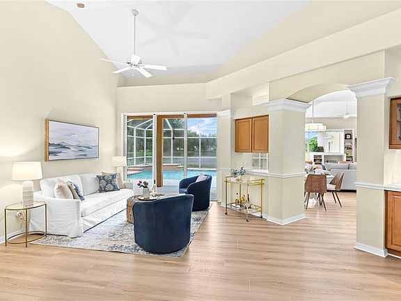 3rd image of 6718 WILLOW POND LANE