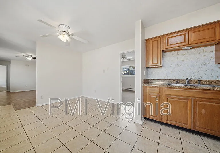 9563 15th Bay St #4 — Photo 8