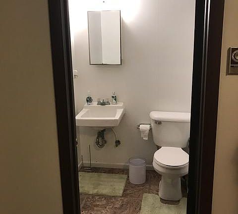 5th image of 115 1/2 Ontario St