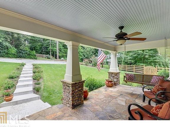 4th image of 3550 Colby Ct SE