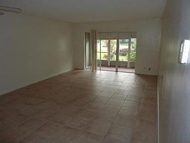 3rd image of 608 NE 2nd St APT 132