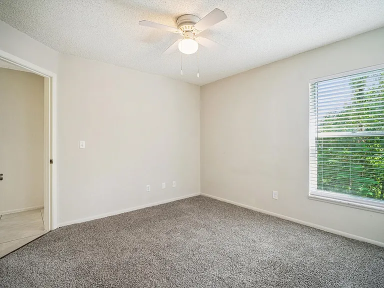 Latigo 27 — Photo 91