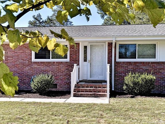 3rd image of 491 Catesby Ln