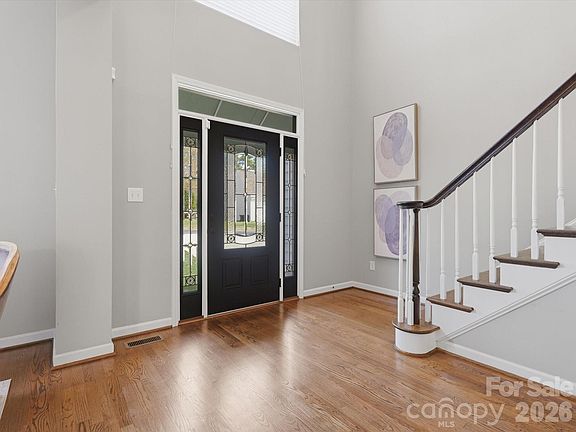 5th image of 4065 Bamborough Dr