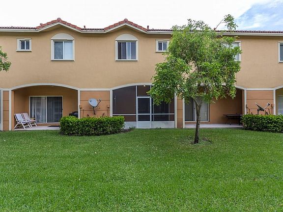 4th image of 561 Princess Drive #561