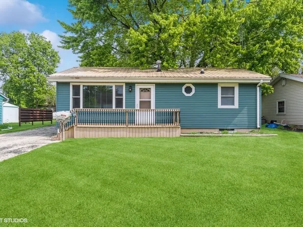 517 Jackson St, Genoa, IL 60135